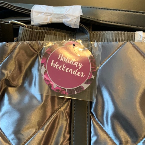 Weekender Tote - Picture 2 of 3